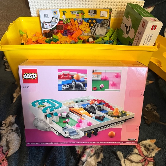 Assorted LEGOs and Magic Maze Set - Picture 1 of 2